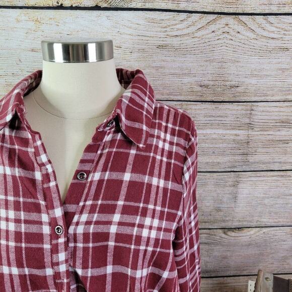 Andree by Unit Lauren Oversized Plaid‎ Top Burgundy Small - Picture 2 of 6